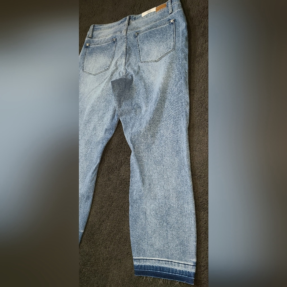 Judy Blue High Waist Boyfriend Jeans Thermadenim Undone Hem Womens size 15/32β - Picture 9 of 16
